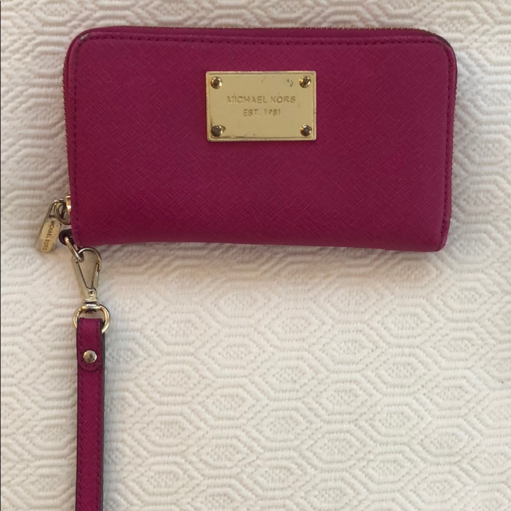 Michael Kors wristlet